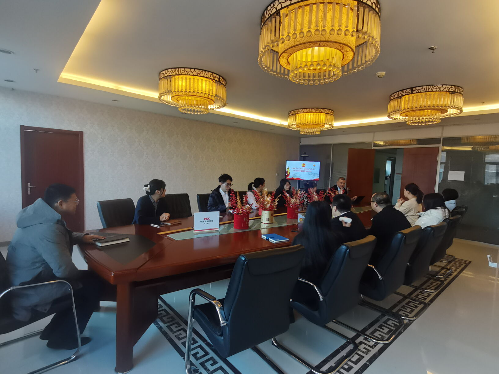 人保寿险乌兰察布中心支公司开展“宪法宣传周”宣传培训活动1.jpg