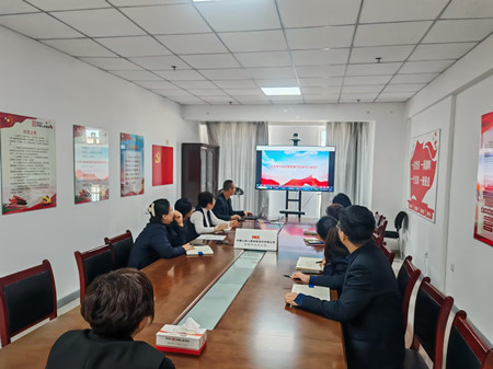 人保寿险兴安中心支公司开展宪法宣传活动2.jpg