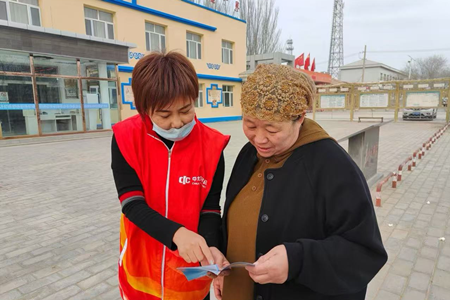 走进巴润别立中心卫生院2.png