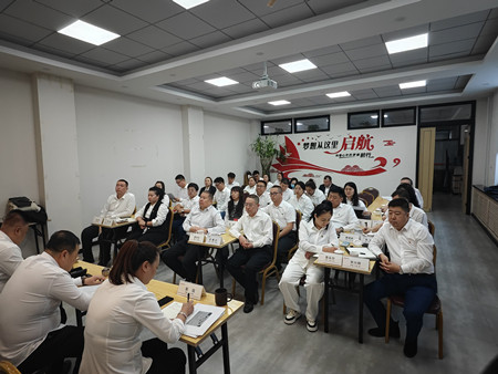 聚焦 “3・15”：人保寿险呼伦贝尔市分公司高管讲消保 护航金融安全2.jpg