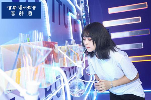 点击进入下一页