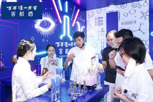 点击进入下一页