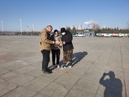 人保寿险乌兰察布中心支公司开展“全民消防 生命至上”消防安全宣传月活动2.jpg