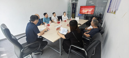 深化校企联动  照片 (2).jpg