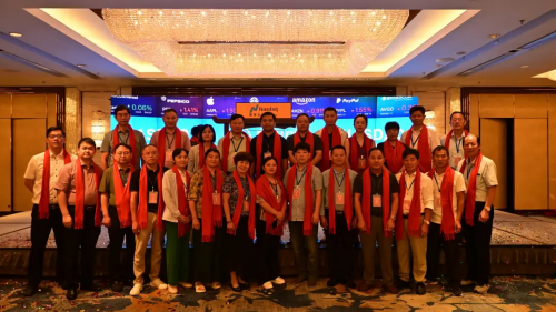 姜会斌:十三年不眠夜,换一声钟响第3张-华夏都市网 姜会斌:十三年不眠夜,换一声钟响第3张