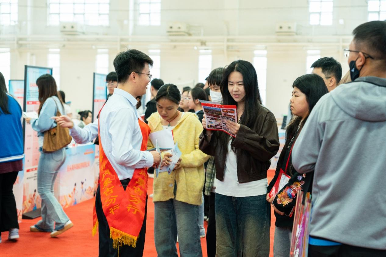 1758877257810859.png 图片1.png